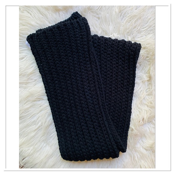 Kate Spade Saturday Black Chunky Knit Scarf One Size - Picture 2 of 6